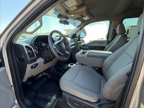 Used 2021 Ford F350 XLT w/ XLT Premium Package AWD/4WD image 9