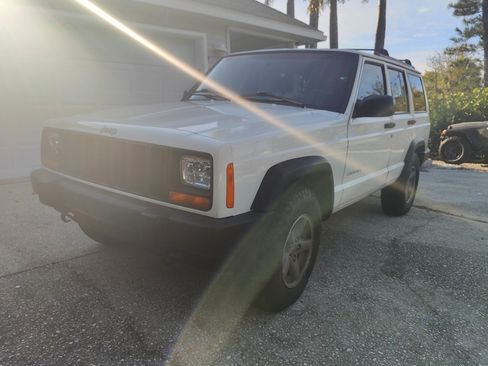 Used 2000 Jeep Cherokee SE AWD/4WD image 5