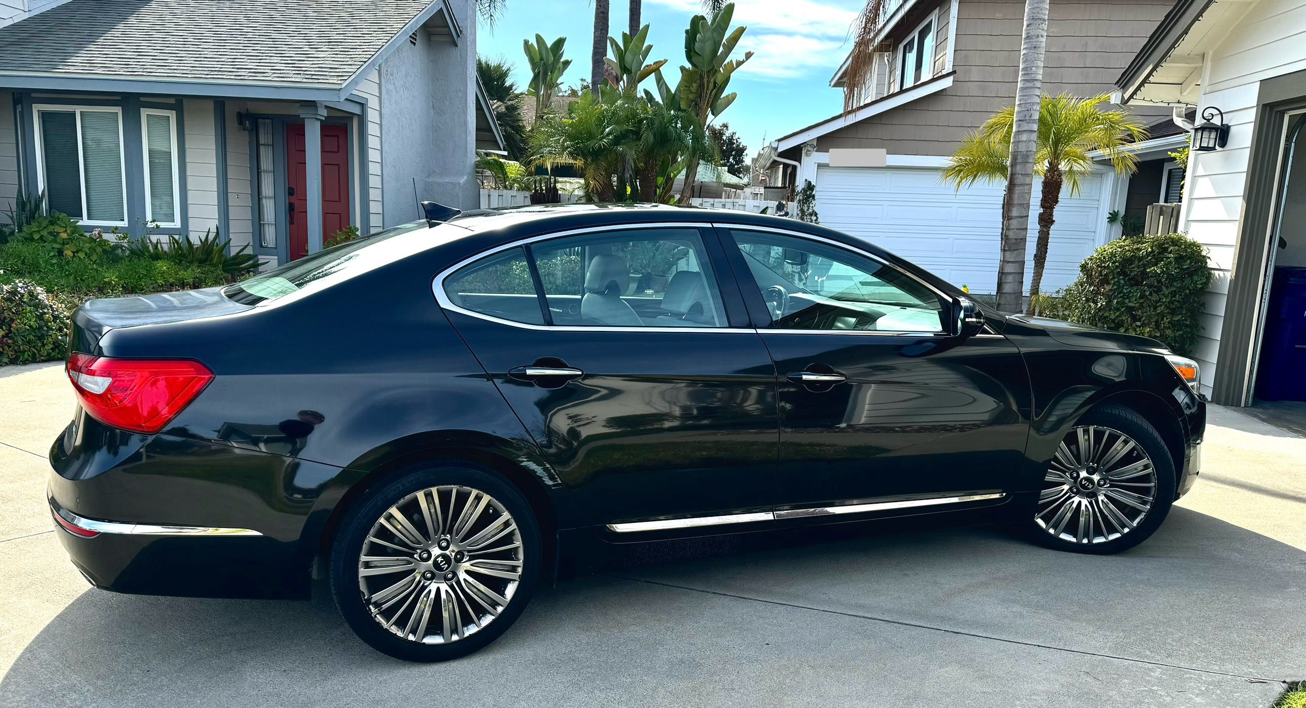 Used 2014 Kia Cadenza Limited FWD image 9