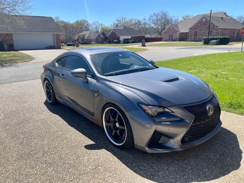 Used 2015 Lexus RC F w/ Premium Package RWD image 2