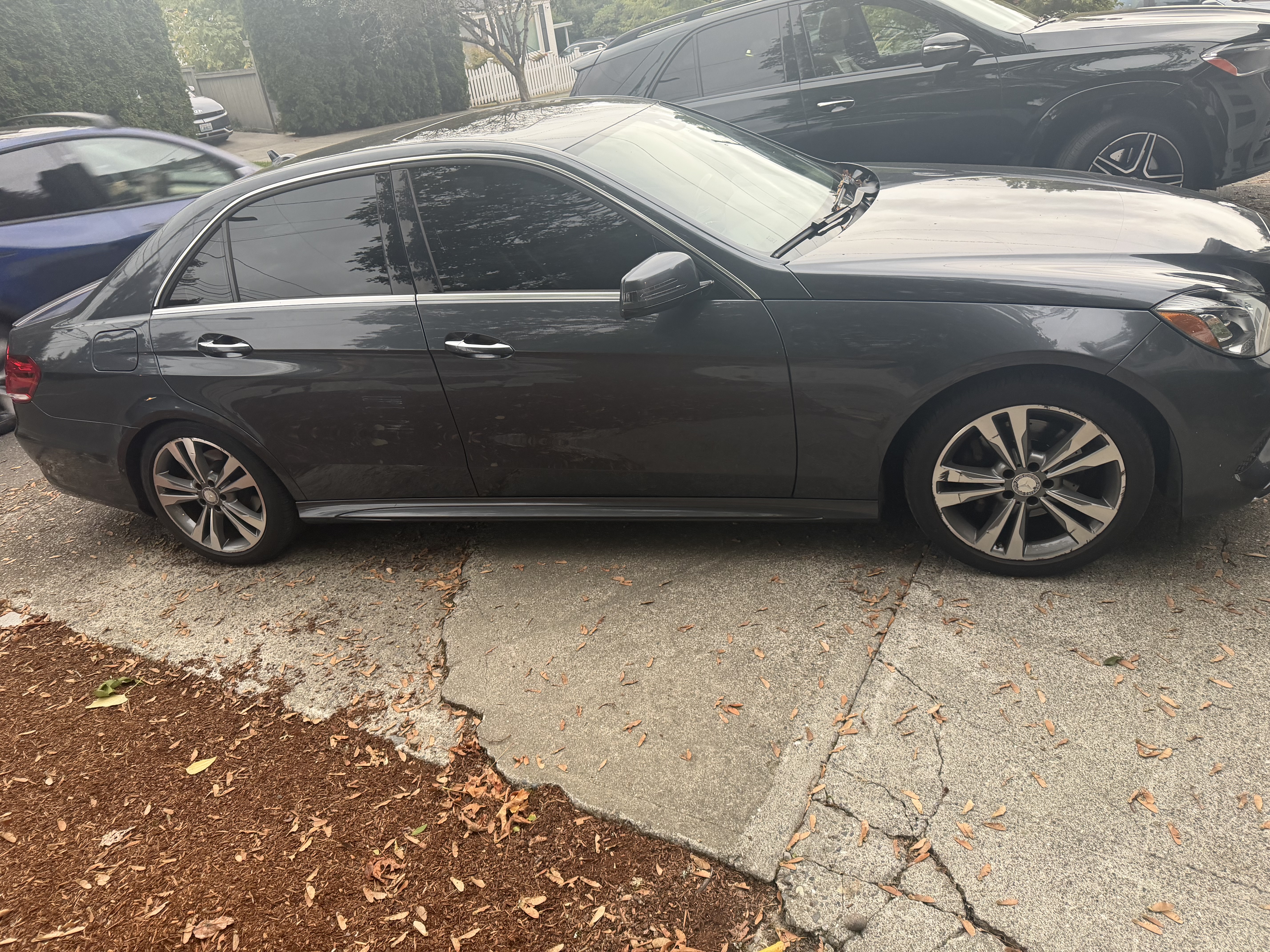 Used 2014 Mercedes-Benz E 350 4MATIC Sedan image 11