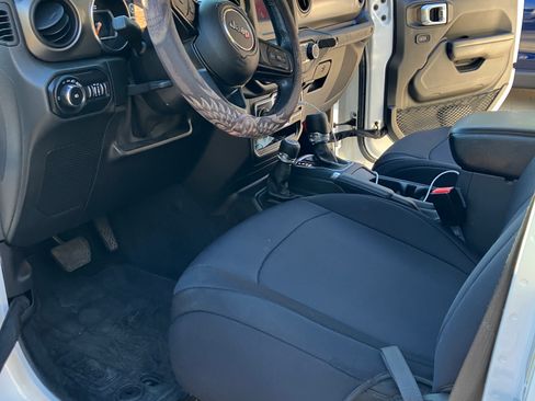 Used 2021 Jeep Wrangler Unlimited Sport image 11