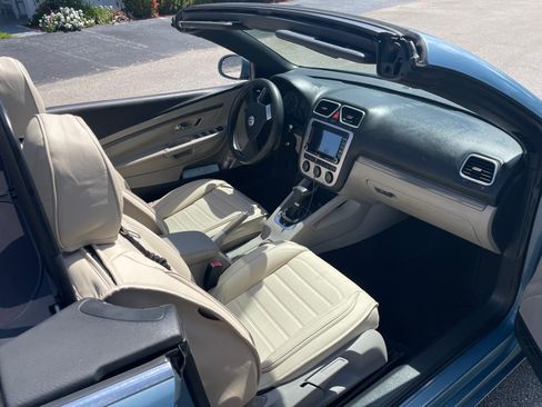 Used 2007 Volkswagen Eos 2.0T FWD image 15