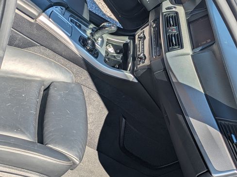 Used 2016 BMW 550i Sedan image 6