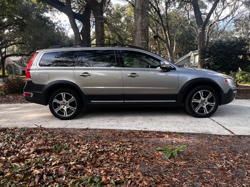Used 2015 Volvo XC70 T6 Platinum image 1