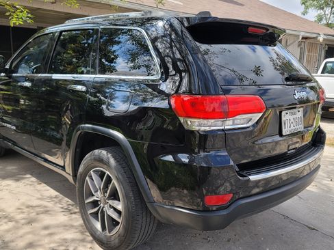 Used 2019 Jeep Grand Cherokee Limited w/ Luxury Group II image 9