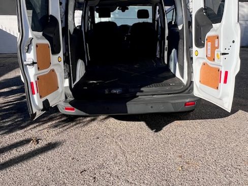 Used 2015 Ford Transit Connect XLT image 25