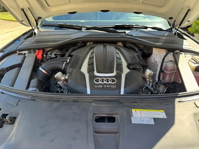 Used 2016 Audi A8 L 4.0T w/ Driver Assistance Package AWD/4WD image 8