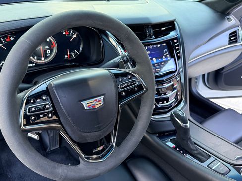 Used 2017 Cadillac CTS V w/ Luxury Package RWD image 18