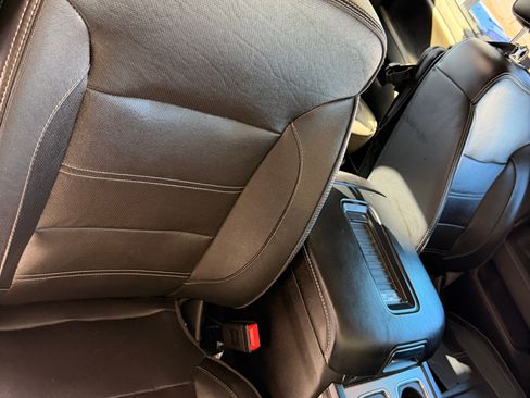 Used 2016 GMC Sierra 2500 Denali w/ Suspension Package, Off-Road image 24