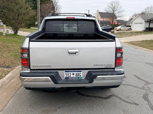 Used 2013 Honda Ridgeline Sport image 2