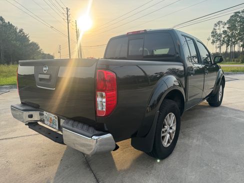 Used 2020 Nissan Frontier SV RWD image 9