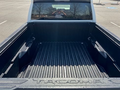 Used 2024 Toyota Tacoma SR5 image 5