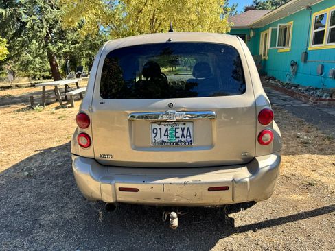 Used 2006 Chevrolet HHR LT w/ Preferred Equipment Group FWD image 12