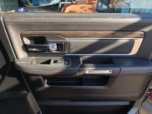 Used 2014 RAM 1500 Limited image 10