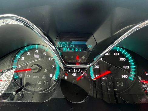 Used 2016 Chevrolet Traverse LT w/ Style and Technology Package image 18