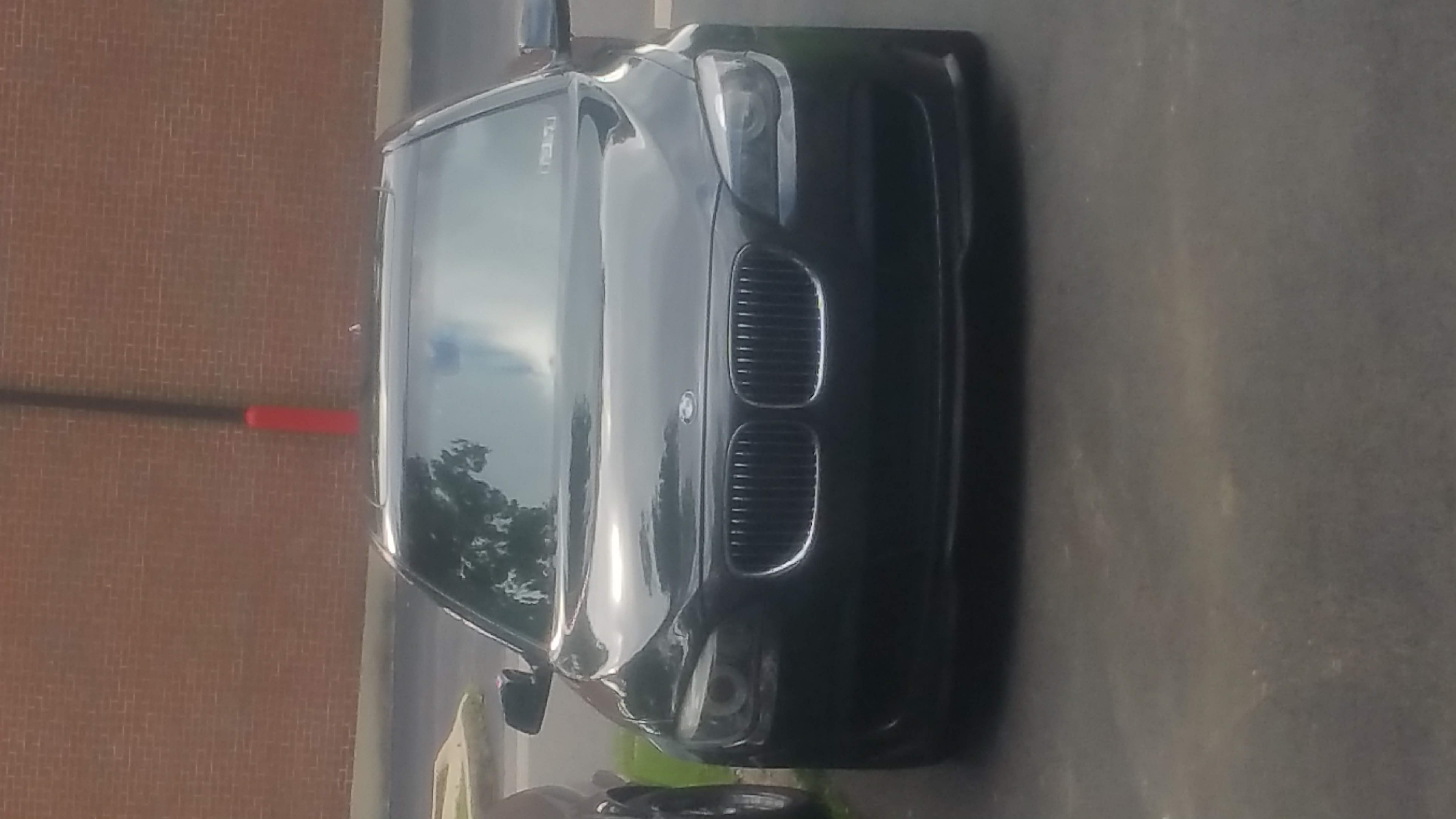 Used 2011 BMW 750i RWD image 10