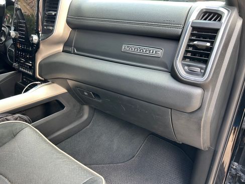 Used 2019 RAM 3500 Laramie image 10