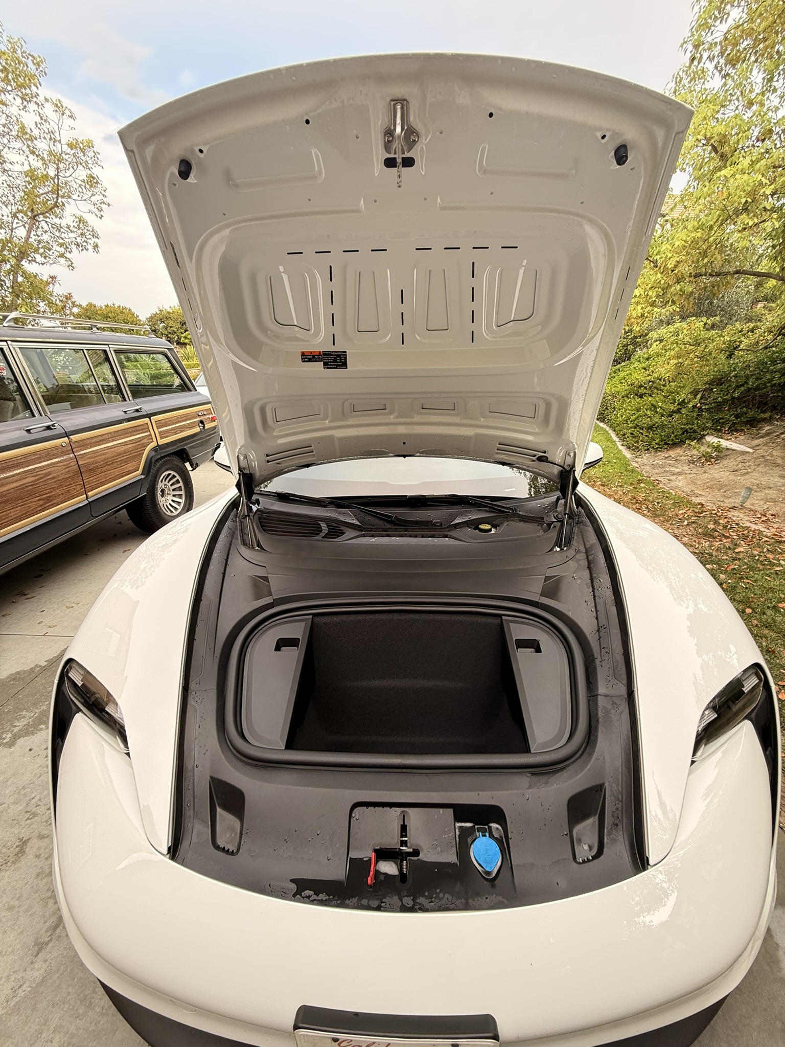 Used 2024 Porsche Taycan RWD image 17