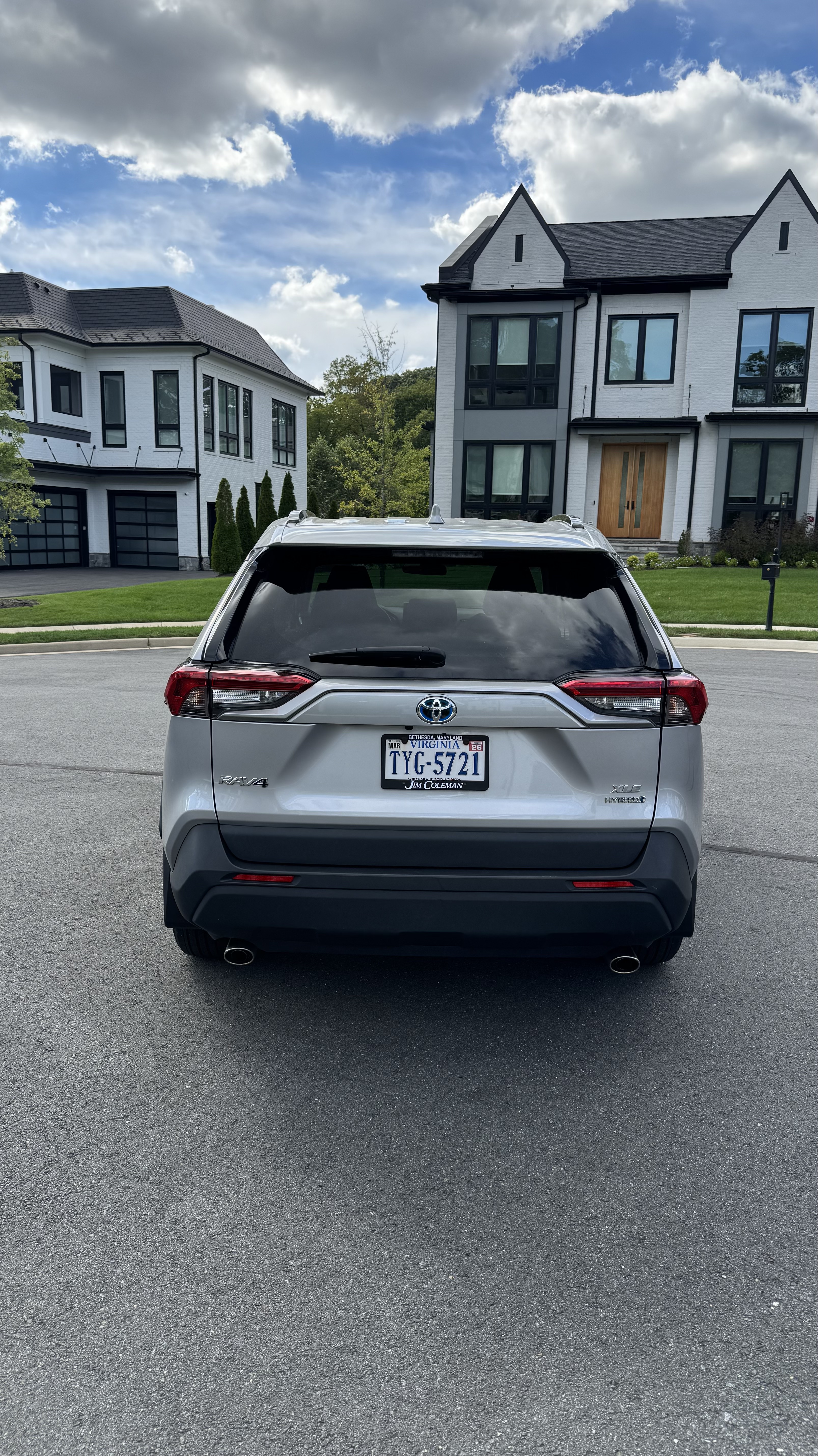 Used 2022 Toyota RAV4 XLE AWD/4WD image 9