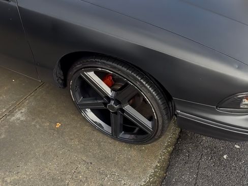 Used 1995 Chevrolet Impala SS RWD image 13