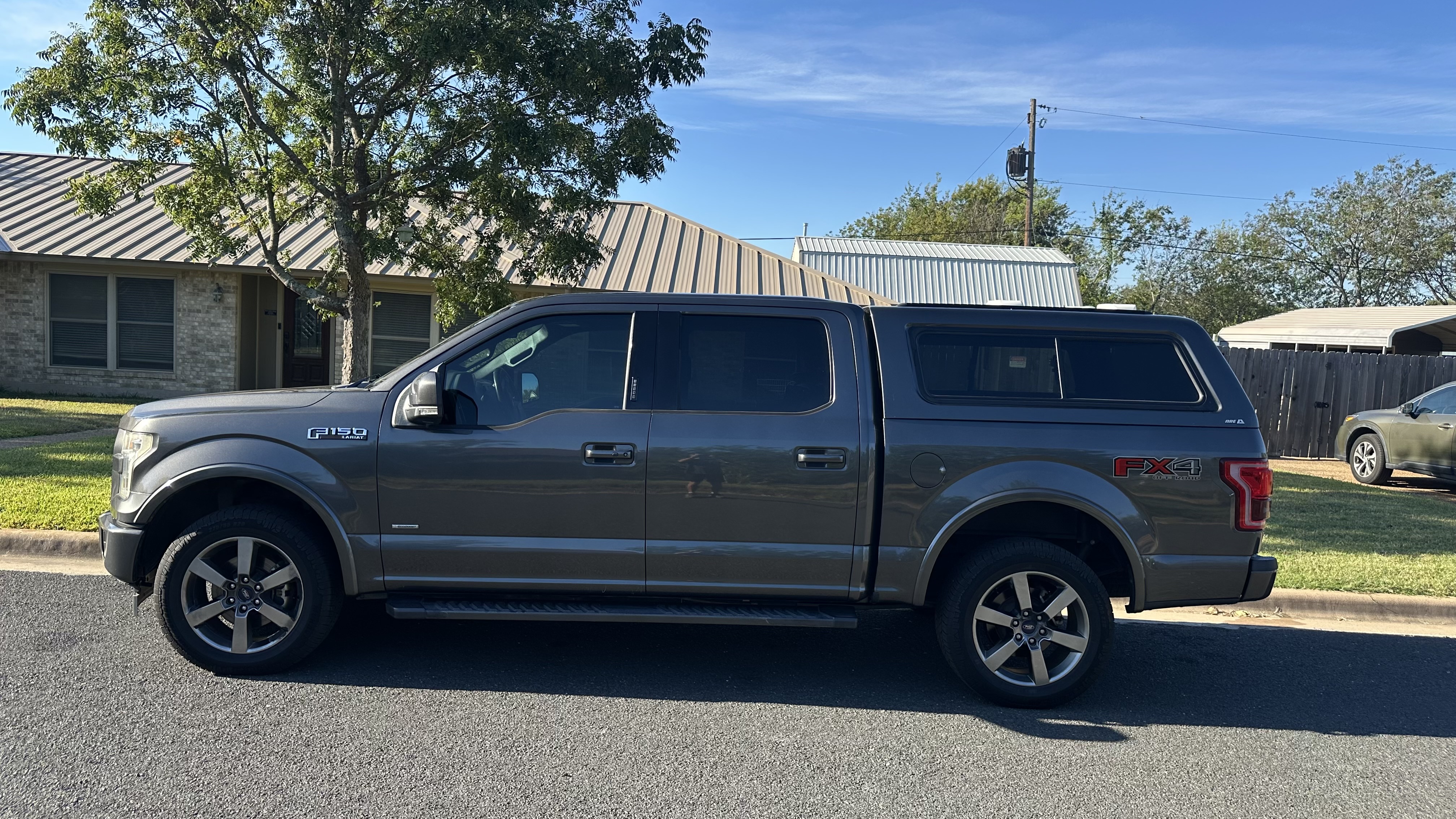 Used 2017 Ford F150 Lariat w/ Equipment Group 502A Luxury AWD/4WD image 1