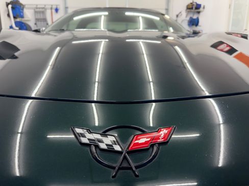Used 2000 Chevrolet Corvette Coupe w/ Roof Pkg image 2