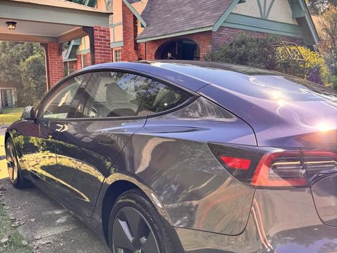 Used 2023 Tesla Model 3 Standard Range image 5