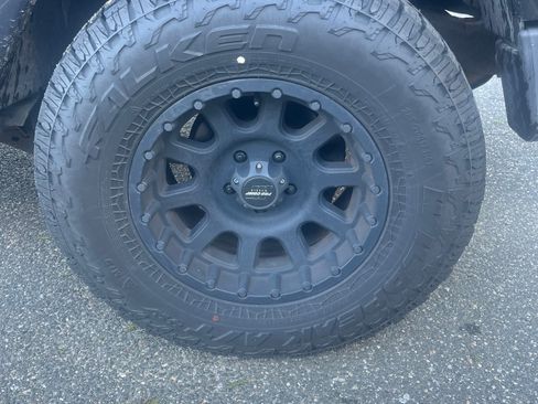 Used 2013 Jeep Wrangler Unlimited Sahara image 15