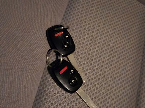 Used 2010 Honda Insight EX image 12