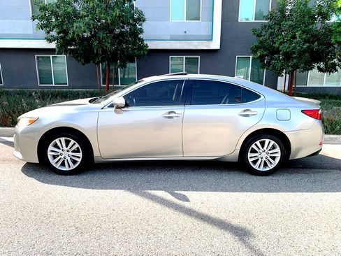 Used 2015 Lexus ES 350 image 6
