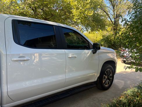 Used 2025 Chevrolet Silverado 1500 LT image 5