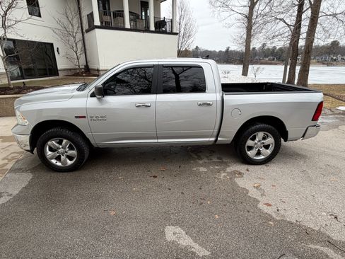 Used 2017 RAM 1500 Big Horn image 2
