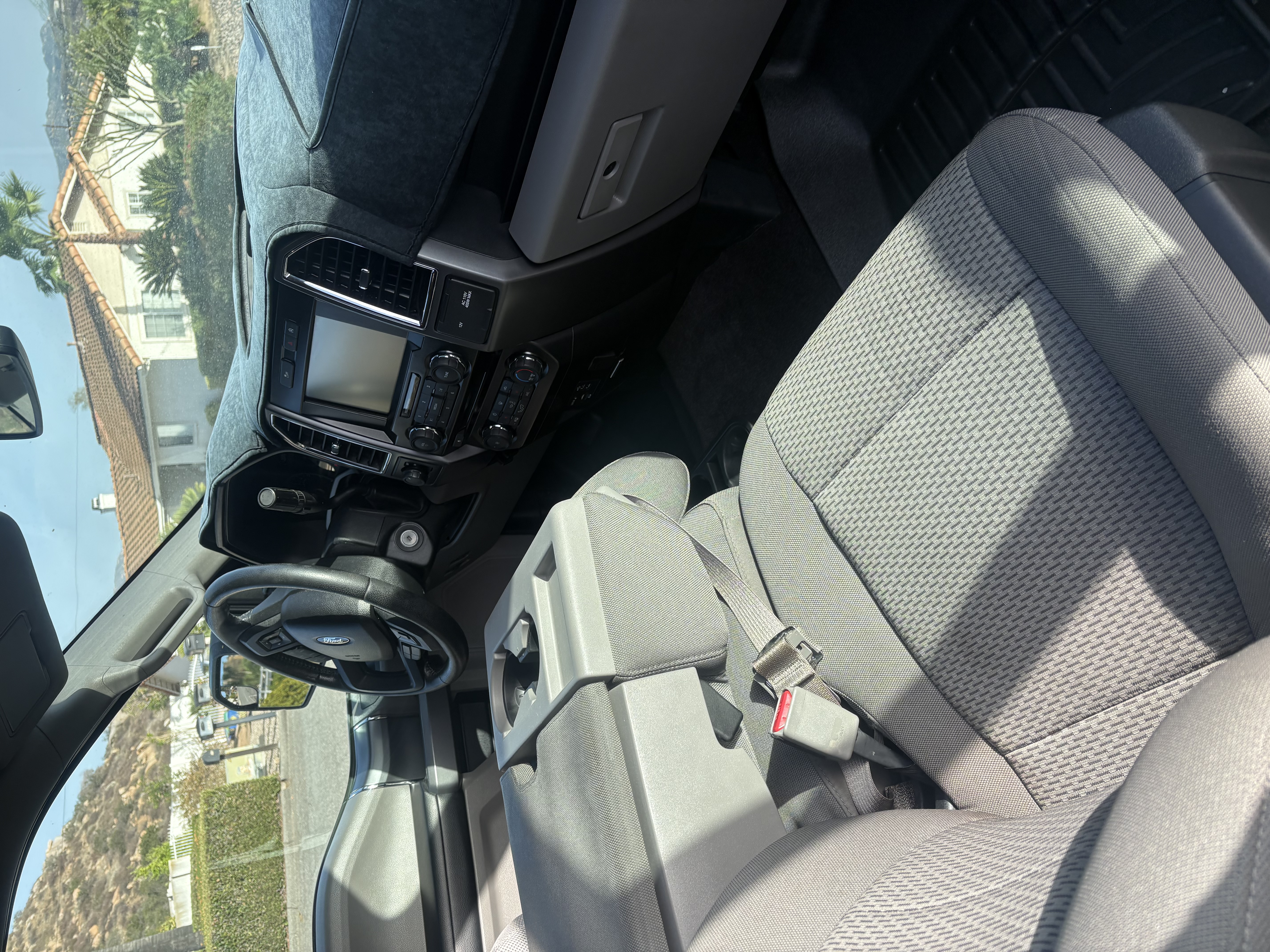 Used 2015 Ford F150 XLT w/ Equipment Group 302A Luxury RWD image 8