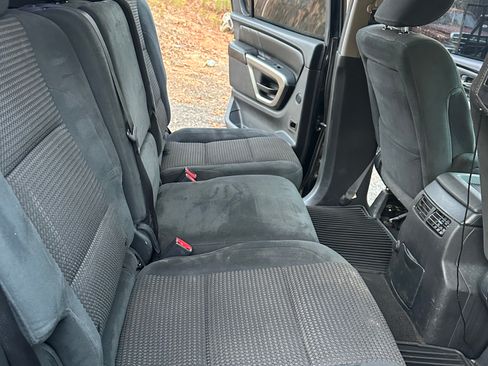 Used 2015 Nissan Armada SV image 10