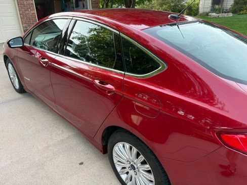 Used 2014 Ford Fusion SE w/ Equipment Group 502A FWD image 4