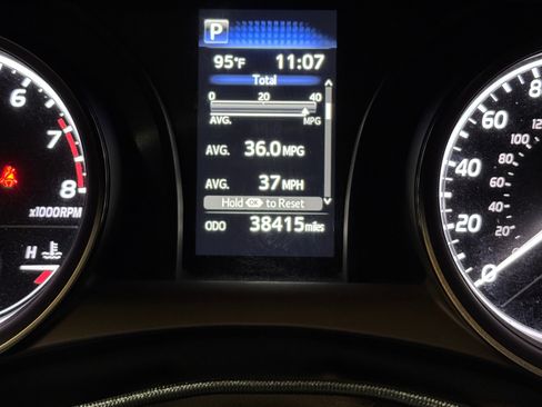 Used 2021 Toyota Camry SE FWD image 24