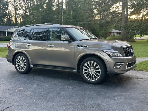 Used 2016 INFINITI QX80 4WD w/ 22" Wheel Package image 1