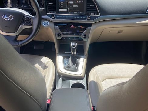 Used 2017 Hyundai Elantra Limited w/ Limited Ultimate Package 05 image 11