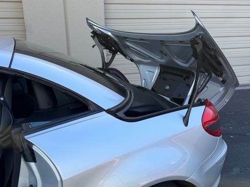 Used 2011 Mercedes-Benz SLK 300 image 12