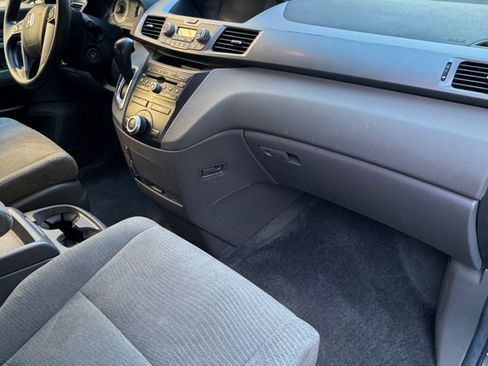 Used 2013 Honda Odyssey EX image 11