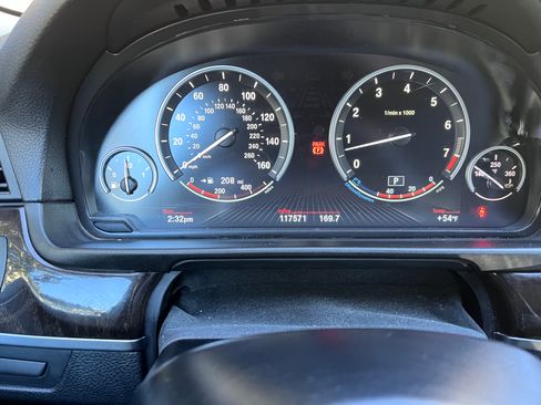 Used 2016 BMW 535i Sedan image 10