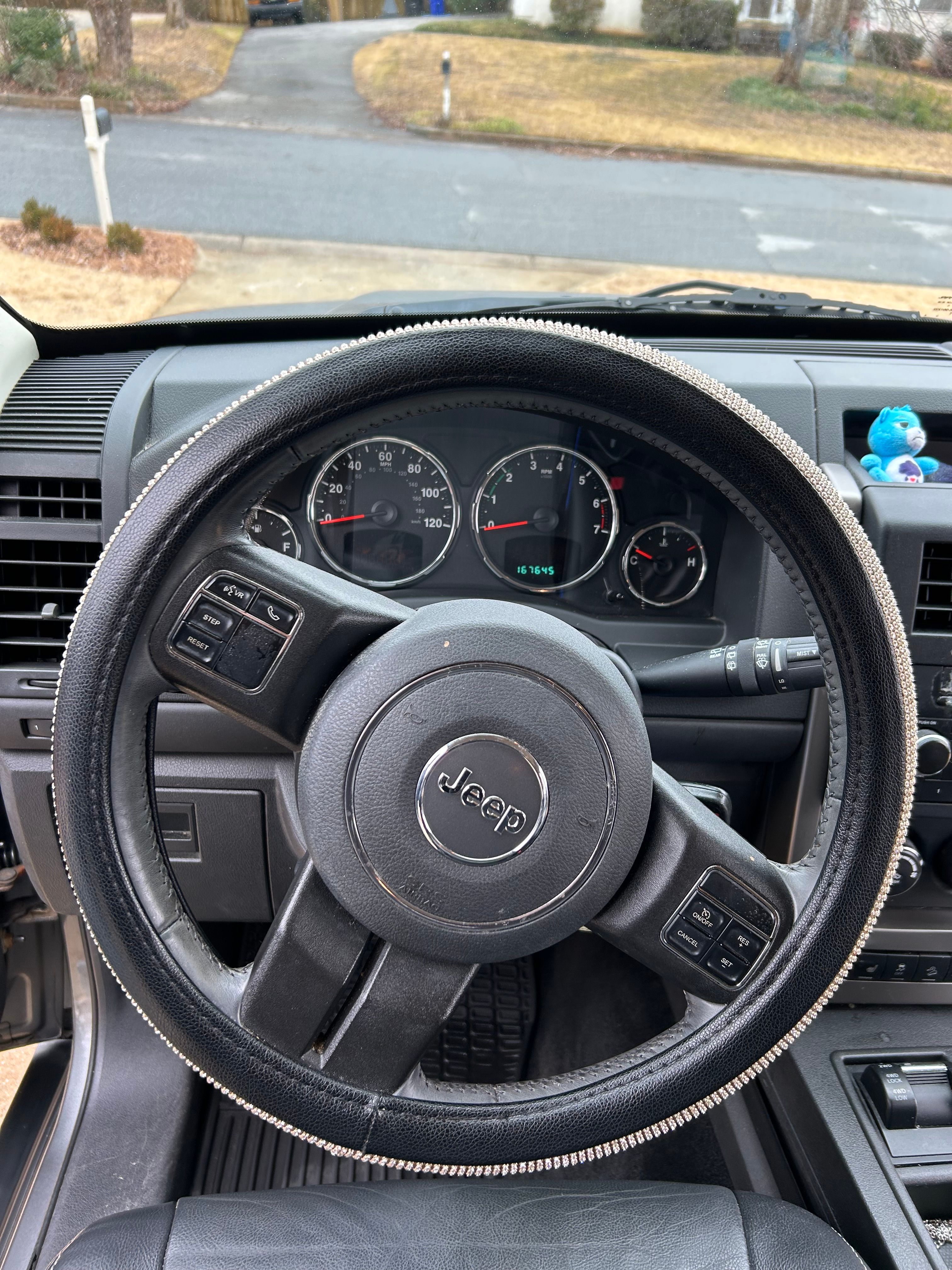 Used 2012 Jeep Liberty Sport AWD/4WD image 8