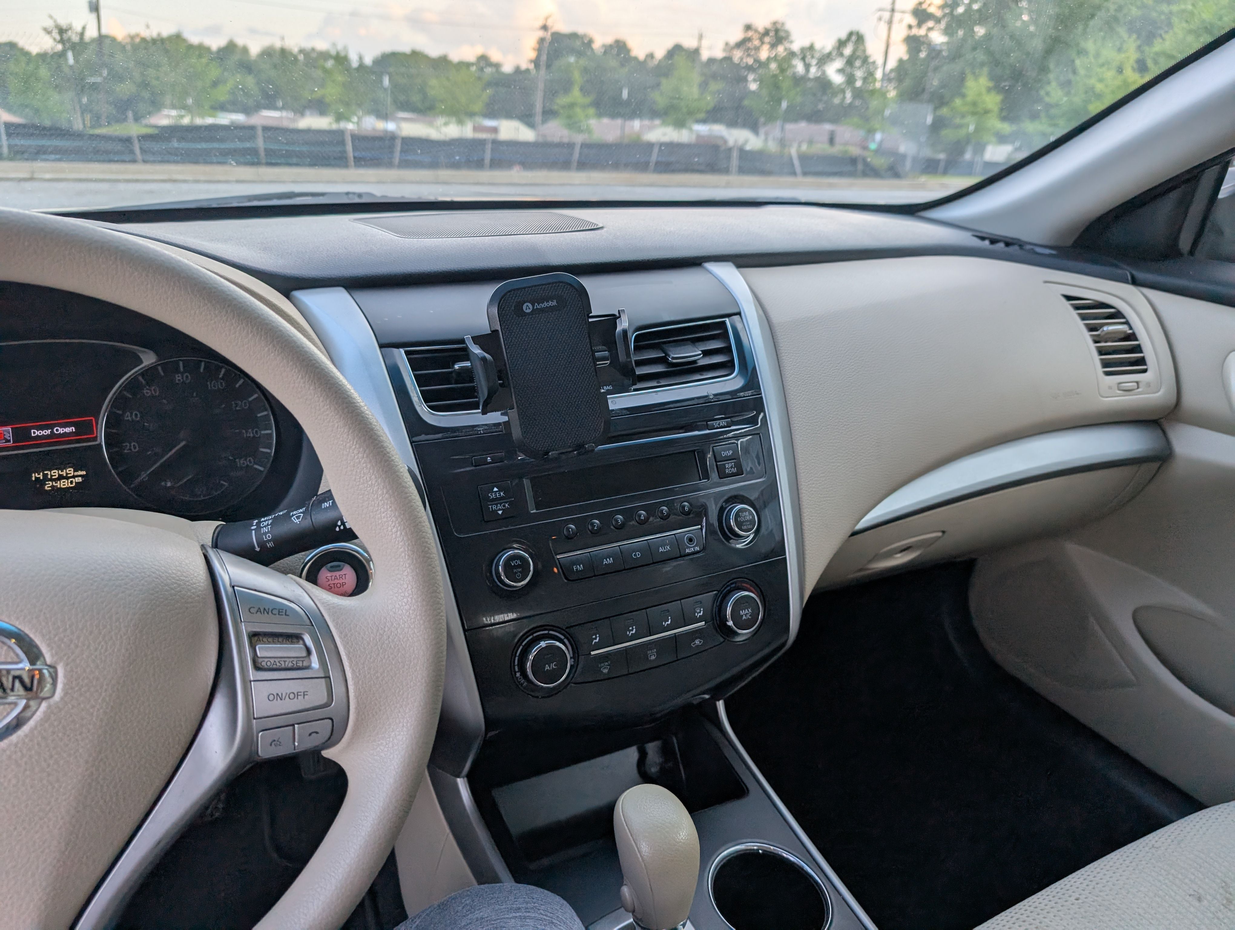 Used 2015 Nissan Altima 2.5 S w/ Sport Value Package FWD image 5