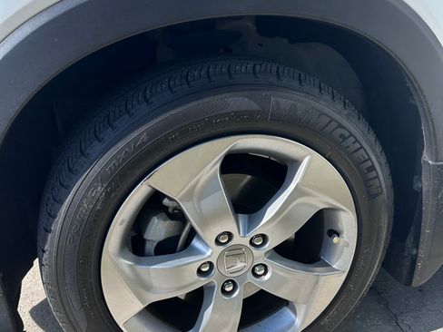 Used 2016 Honda HR-V EX image 17