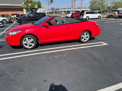 Used 2008 Toyota Solara SLE image 1