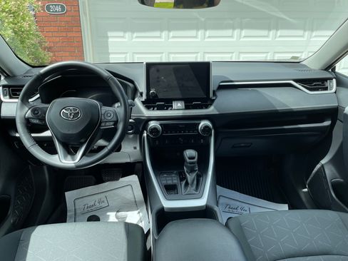Used 2024 Toyota RAV4 XLE w/ Convenience Package AWD/4WD image 14
