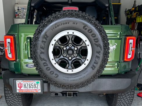 Used 2022 Ford Bronco Outer Banks w/ Sasquatch Package image 2