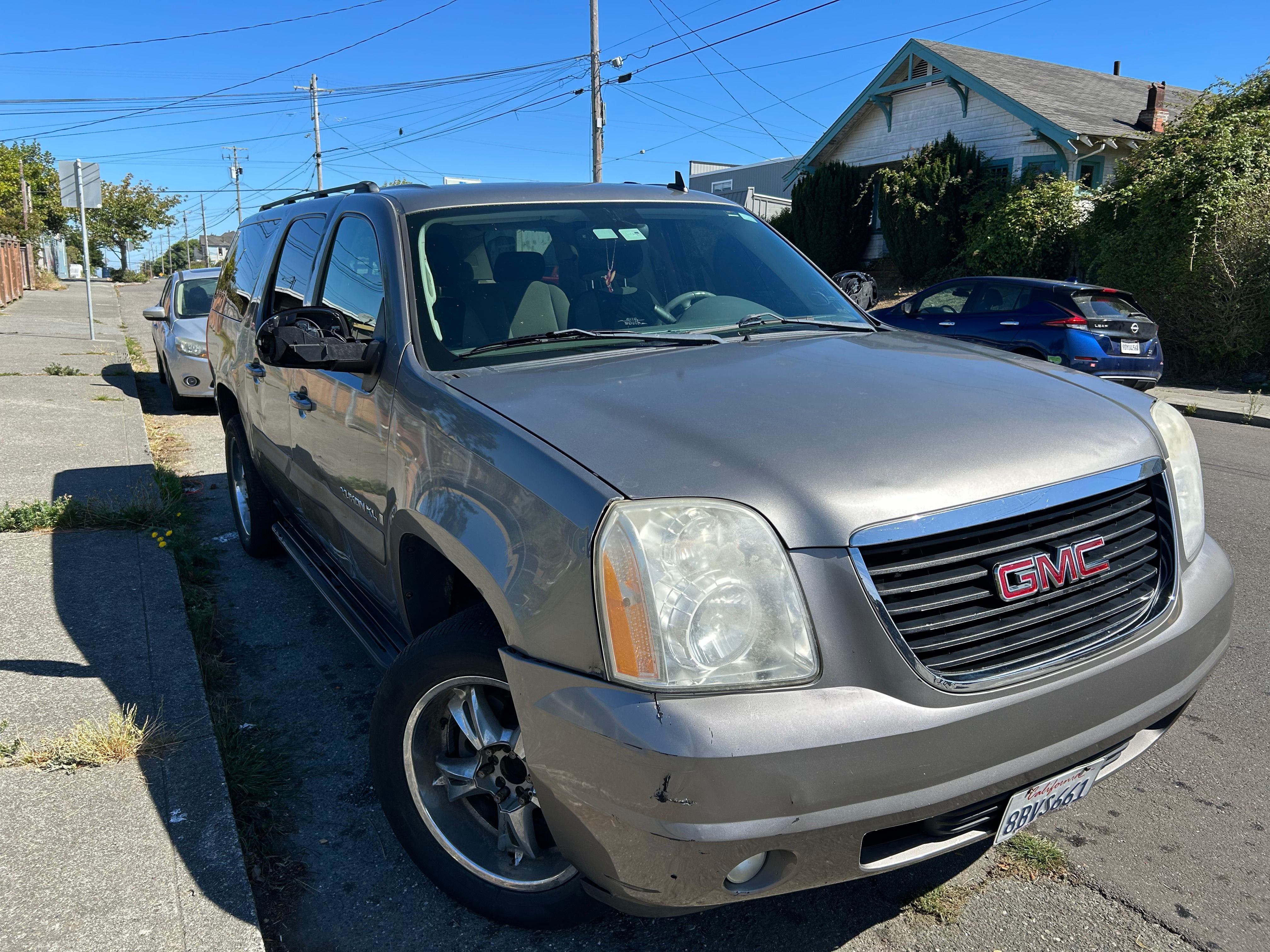 Used 2008 GMC Yukon XL SLE RWD image 2