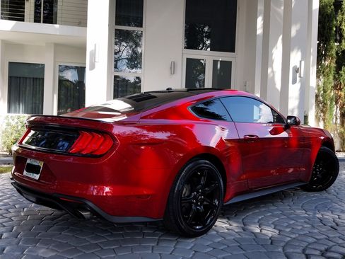 Used 2020 Ford Mustang Coupe w/ Black Accent Package image 4